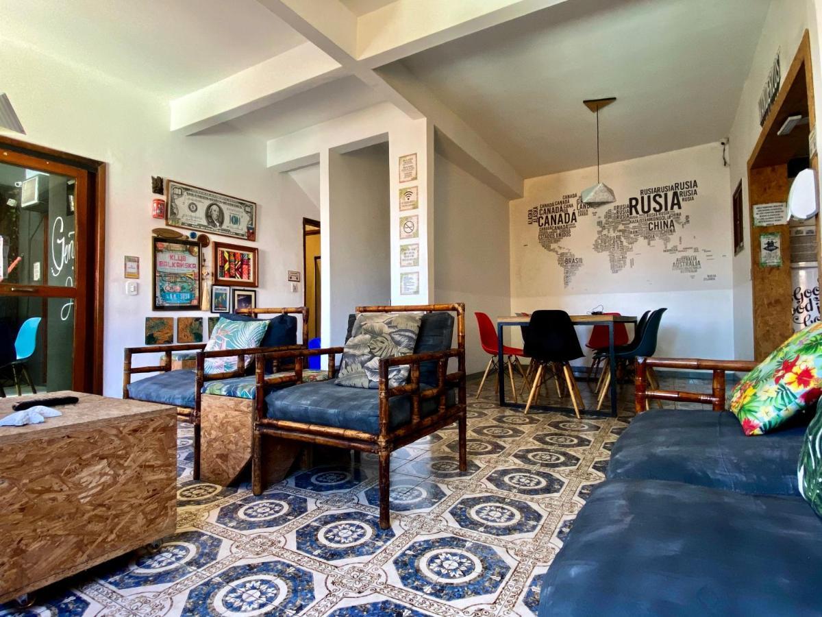 A Coroa Hostel & Suites อาร์ไฮยัล โด กาโบ ภายนอก รูปภาพ