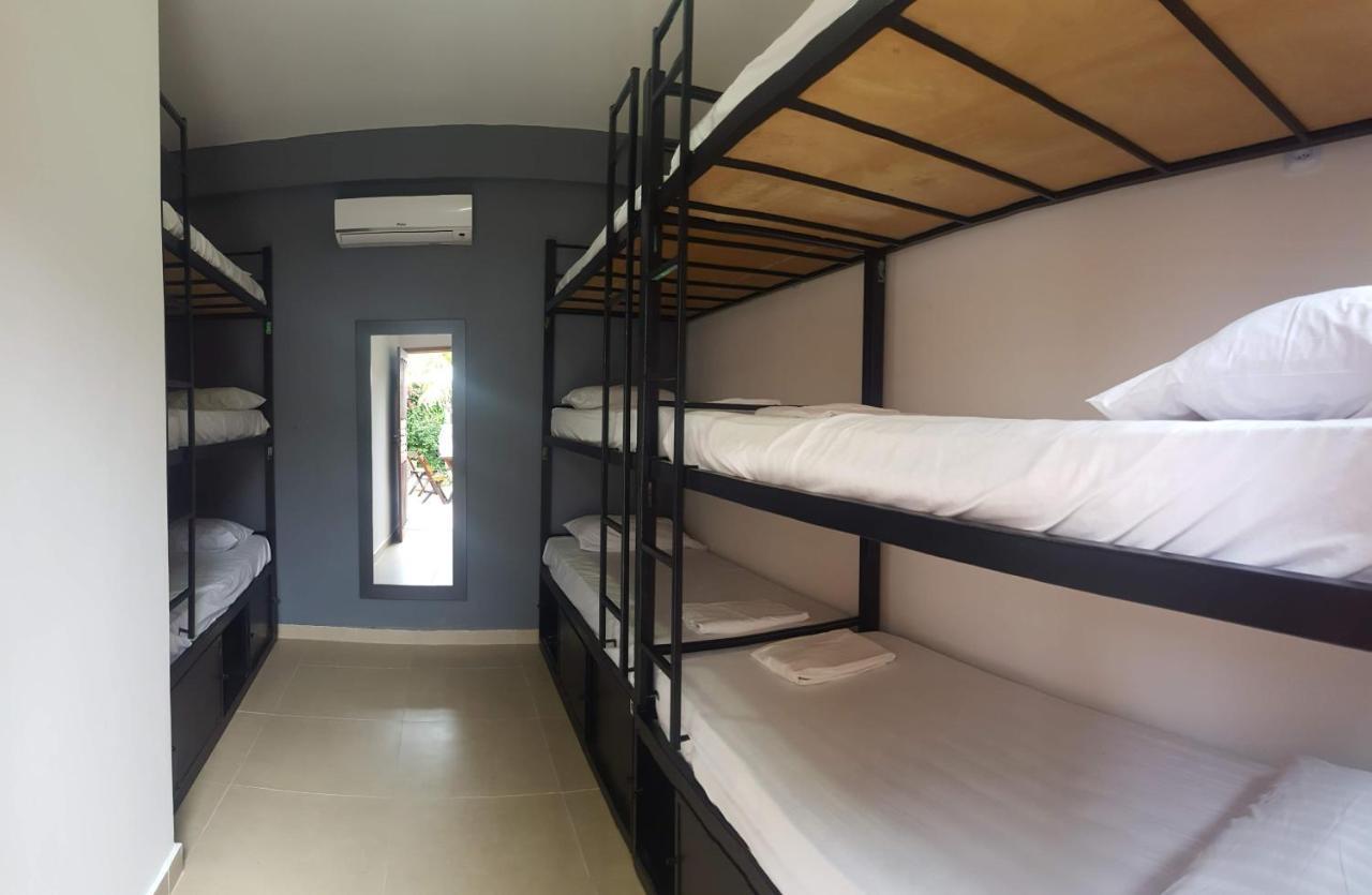 A Coroa Hostel & Suites อาร์ไฮยัล โด กาโบ ภายนอก รูปภาพ