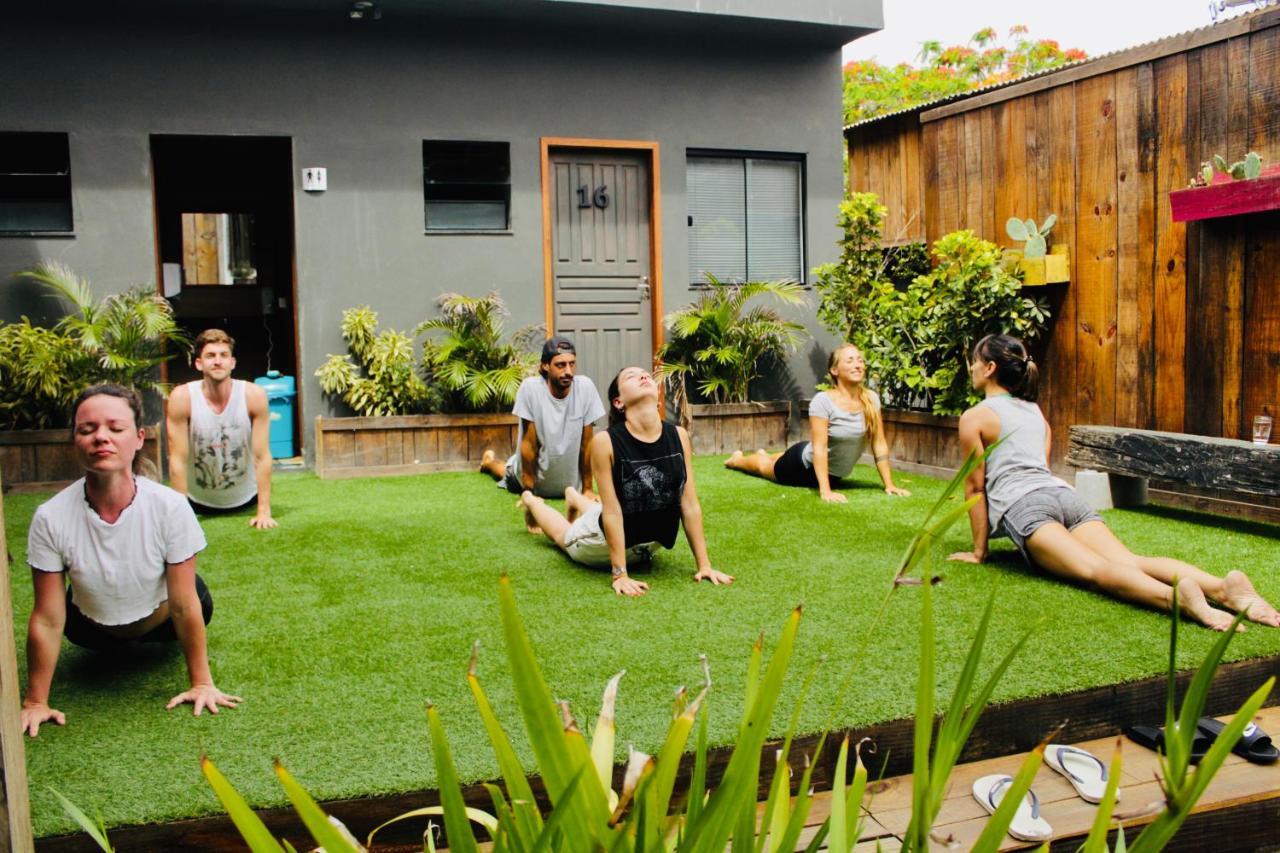 A Coroa Hostel & Suites อาร์ไฮยัล โด กาโบ ภายนอก รูปภาพ